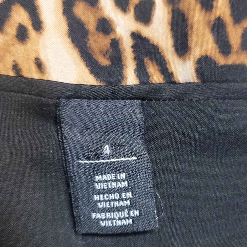White House Black Market Sleeveless Suit Vest in Black - Size 4 - Picture 3 of 7